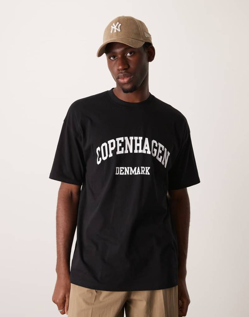 New Look - T-Shirt in Schwarz mit „Copenhagen"-Print von New Look