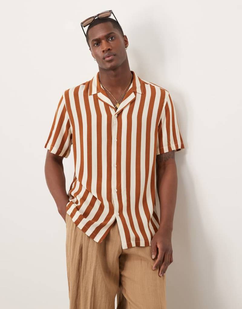 New Look - Tom - Kurzärmliges Hemd in Hellbraun von New Look