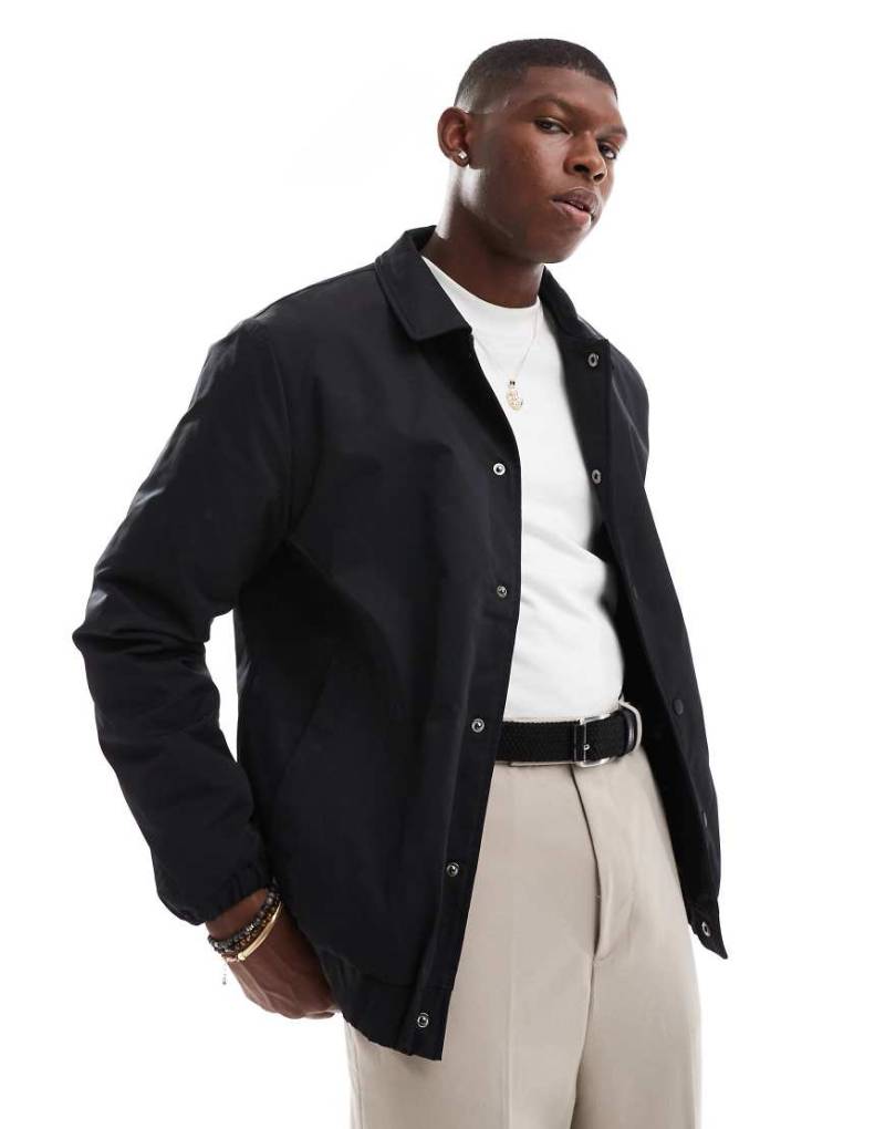 New Look - Wattierte Trainingsjacke in Schwarz von New Look