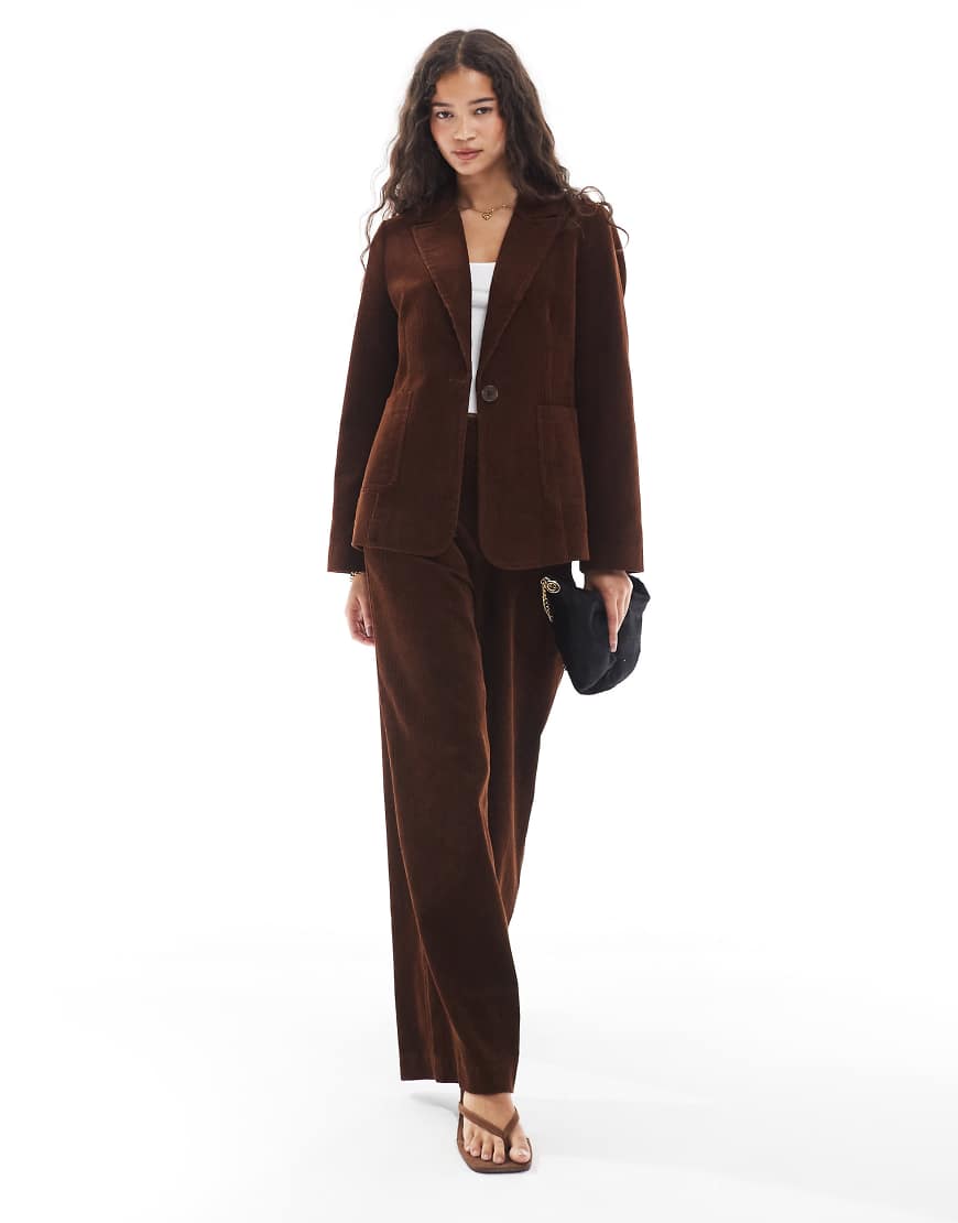 New Look - Weit geschnittene Hose aus Cord in Braun, Kombiteil-Kupfer von New Look