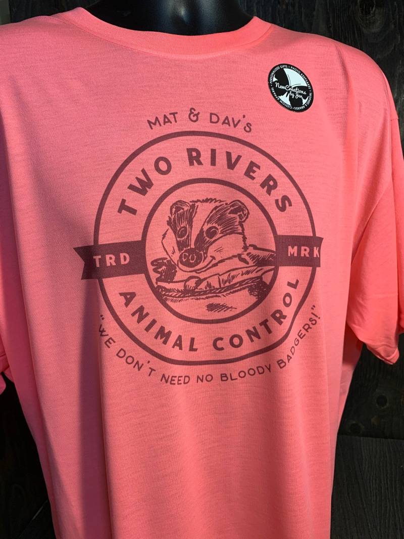 Two Rivers Animal Control - Rad Der Zeit Vintage Randland Souvenir Leichtes T-Shirt Mehrere Farboptionen Unisex Sizing von NewCreationsByJen
