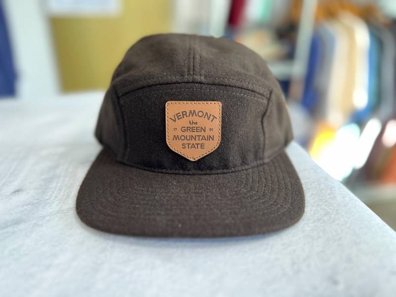 Green Mountain State Brown Wooly 5 Panel Hut Kappe Flacher Krempe Vermont Leder Patch von NewDuds