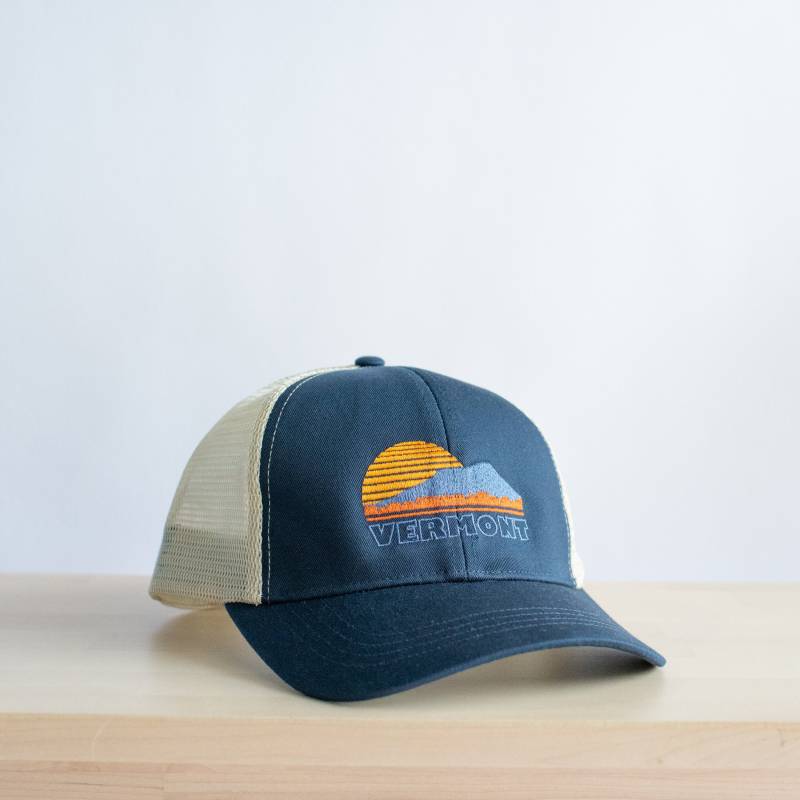 Vermont Sunset Hut - Baseballkappe Bio-Baumwolle Herren Trucker Wandern Kamele Buckel von NewDuds
