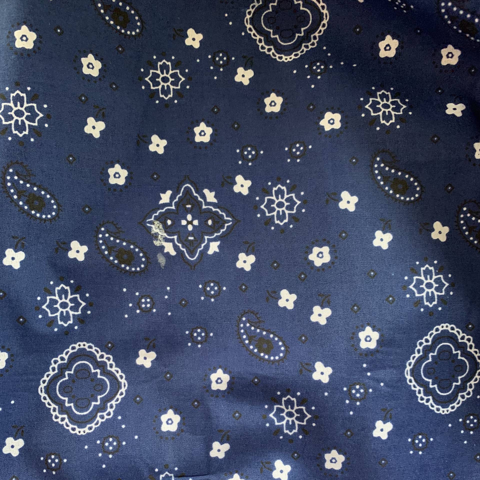Annabella Navy Blue Paisley Blumen Print Bandana Poly Cotton Fabric Meterware - 10114 Annabella Navy Blue Paisley Blumen Print Bandana Poly Cotton Fabric Meterware - 10114 von NewFabricsDaily