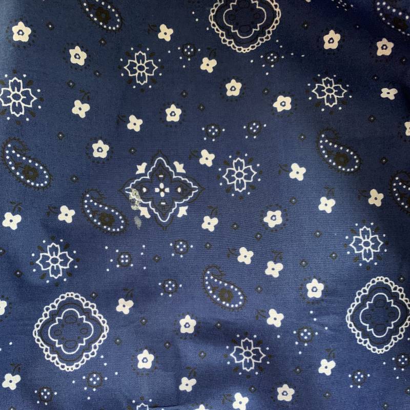Annabella Navy Blue Paisley Blumen Print Bandana Poly Cotton Fabric Meterware - 10114 Annabella Navy Blue Paisley Blumen Print Bandana Poly Cotton Fabric Meterware - 10114 von NewFabricsDaily