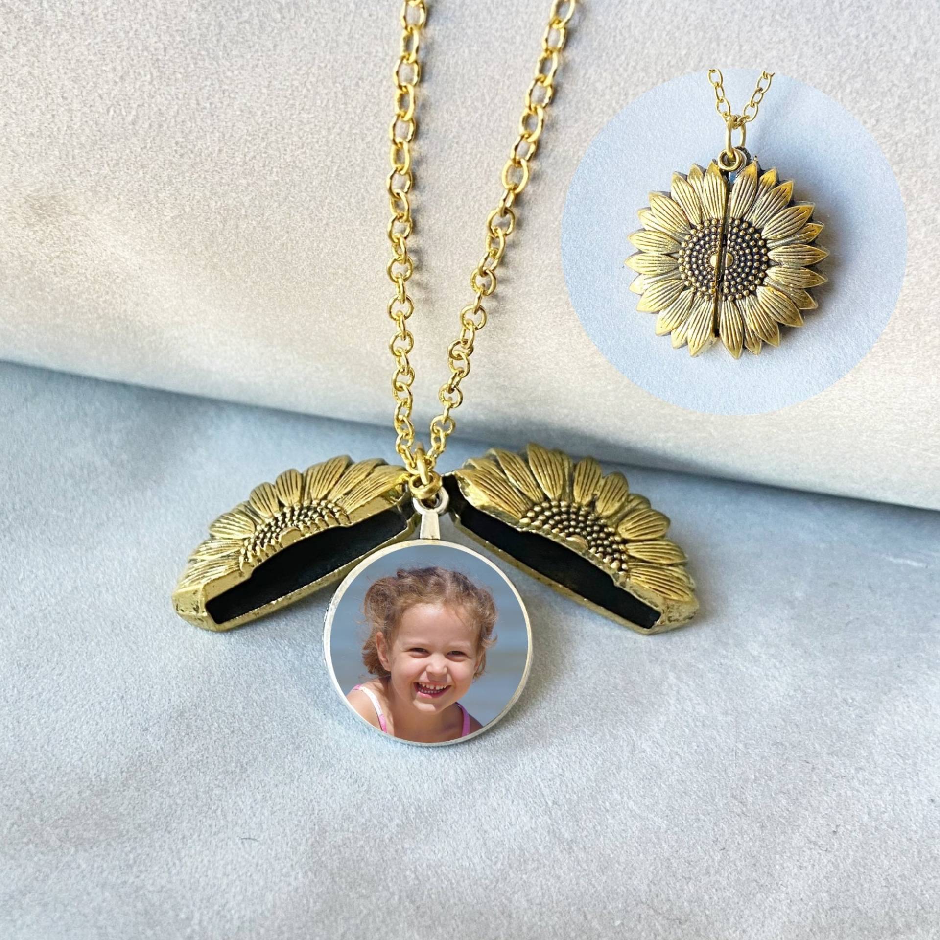 Exklusive Sonnenblumen Foto-Locket Halskette, Personalisierte Mutter Tochter Bild Schmuck, Personalisiertes Geschenk Neue Mama von NewJewelleryStory