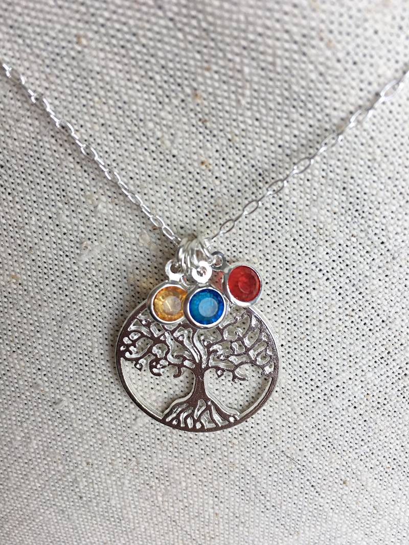 Personalisierte Stammbaum Halskette Geburtsstein Kristall Boho Schmuck von NewJewelleryStory