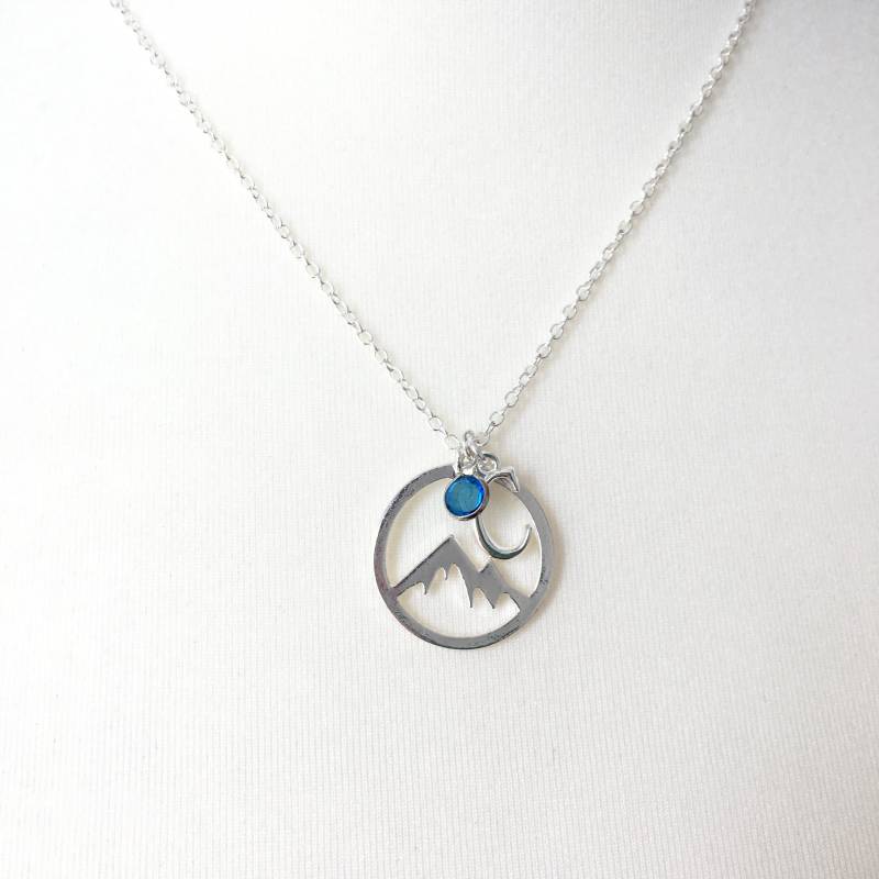 Silberkette Mit Berganhänger Personalisierter Initial - Und Geburtssteinanhänger von NewJewelleryStory