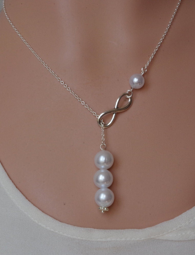 Silber Infinity Perle Lariat Halskette Brautjungfer Geschenk, 40-45 cm von NewJewelleryStory