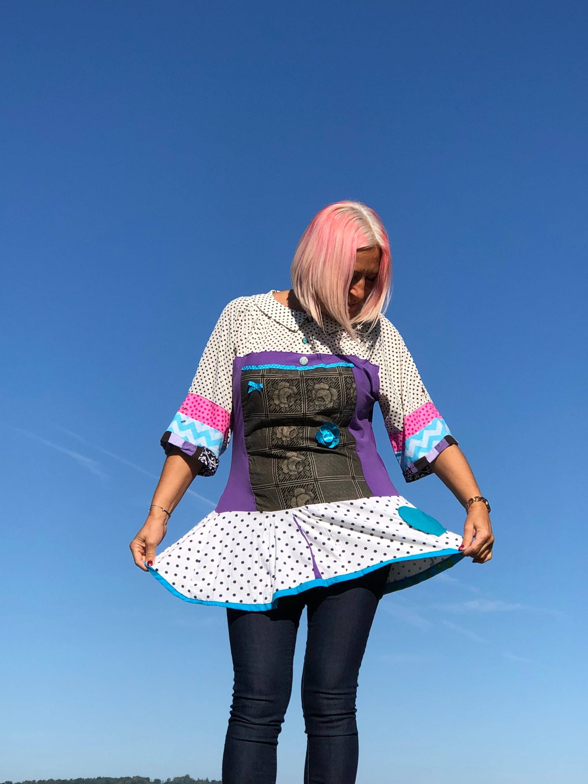 Arty Tunika Top Boho Tragbare Kunst Polka Dot Und Blumen Vintage Stil Chic Upcycled Recycelt Bluse Shirt Weiß Unikat Funky Quirky von NewLoveStory