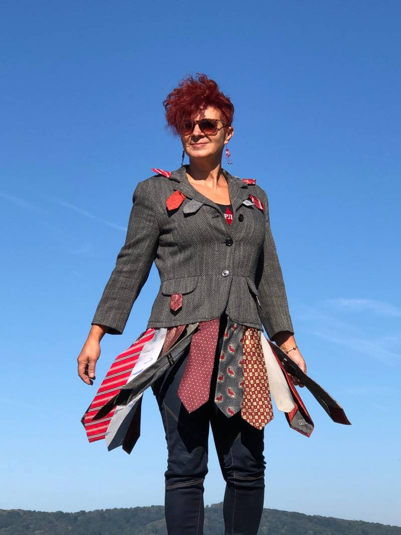 Upcycled Tie Patchwork Mantel Handgemachte Boho Wearable Art Jacke | S-M von NewLoveStory