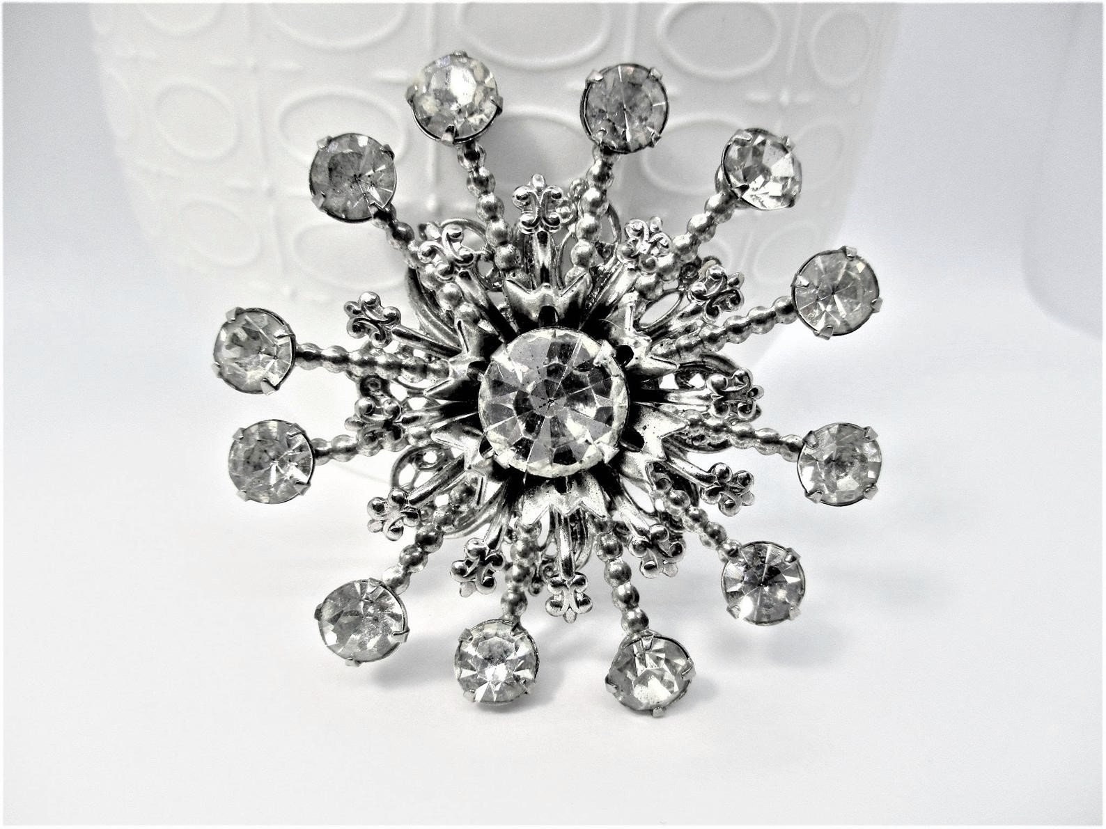 Classy Starburst Klar Funkelnde Strass Silber Ton Brosche Pin von NewVisionVCJ