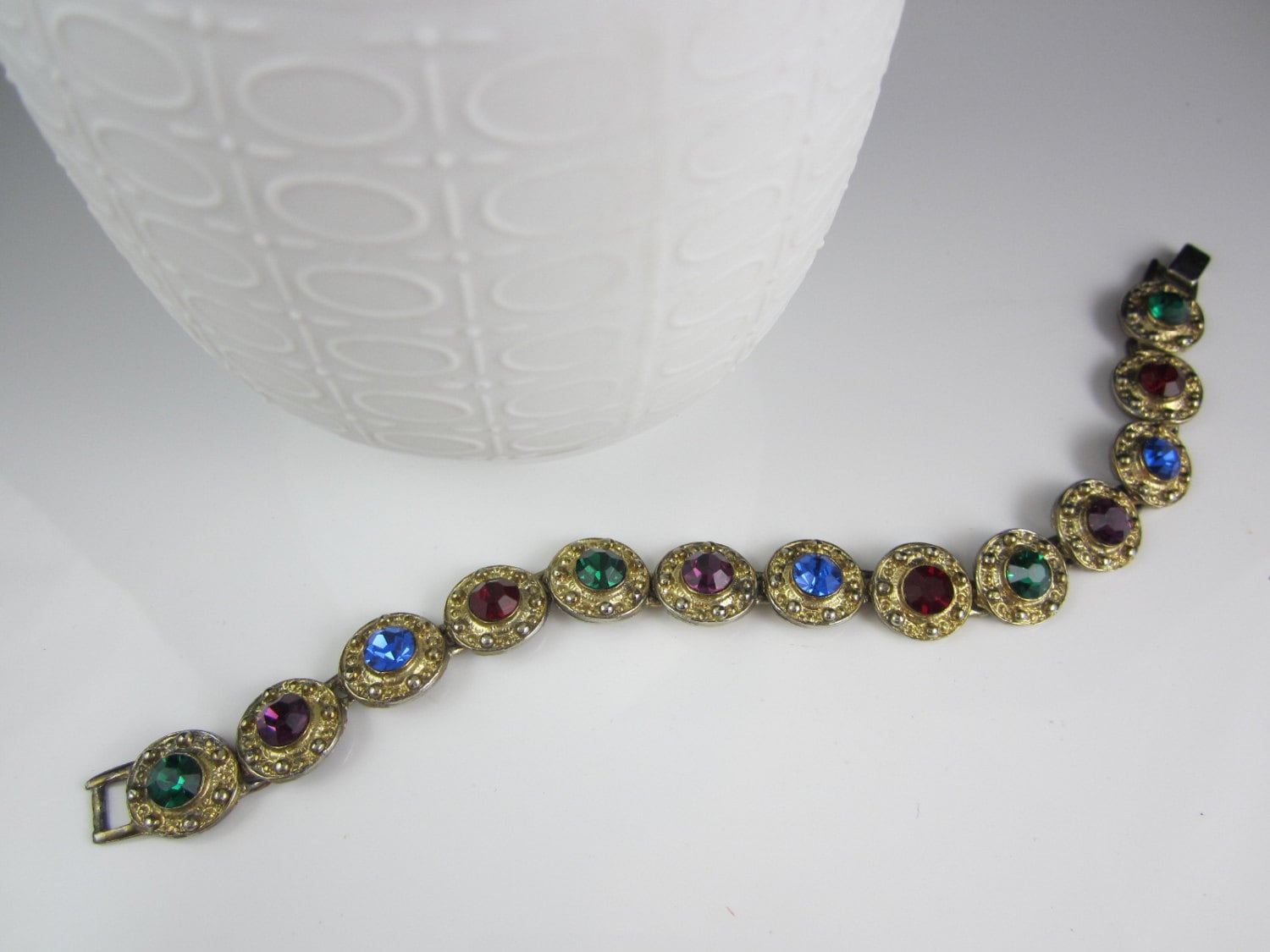 Schöne 1930 Multi Farbe Kristalle Goldfarbenes Armband Schöne 1930 Multi Farbe Kristalle Goldfarbenes Armband von NewVisionVCJ