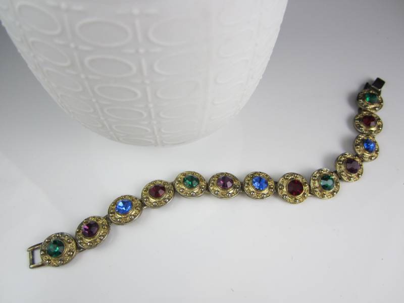 Schöne 1930 Multi Farbe Kristalle Goldfarbenes Armband Schöne 1930 Multi Farbe Kristalle Goldfarbenes Armband von NewVisionVCJ