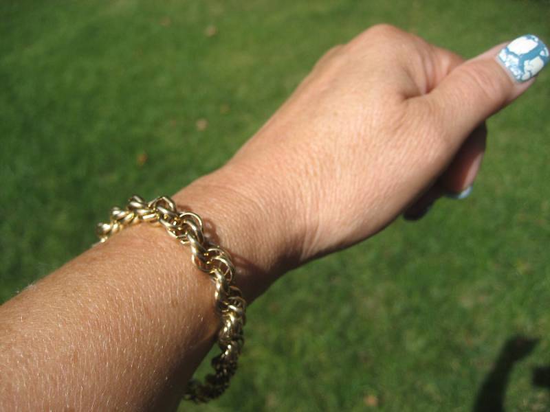 Schöne Sarah Coventry Goldton Ineinander Verschlungene Ringe Armband Schöne Sarah Coventry Goldton Ineinander Verschlungene Ringe Armband von NewVisionVCJ