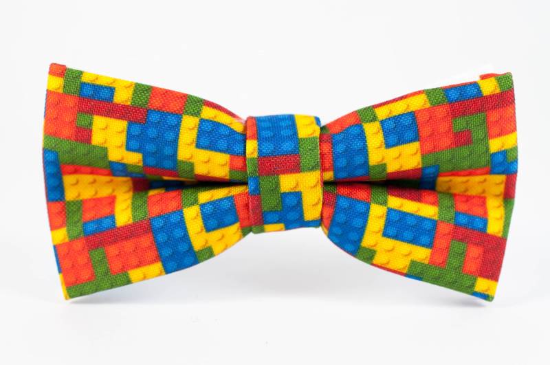 Handgemachte Spielzeug Fliege Mit Bunten Quadraten von NewWayCreationDesign