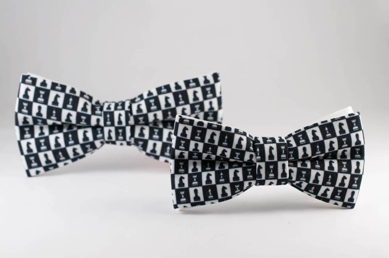 Schach Fliege Handgefertigte Spielfigur Fliege von NewWayCreationDesign