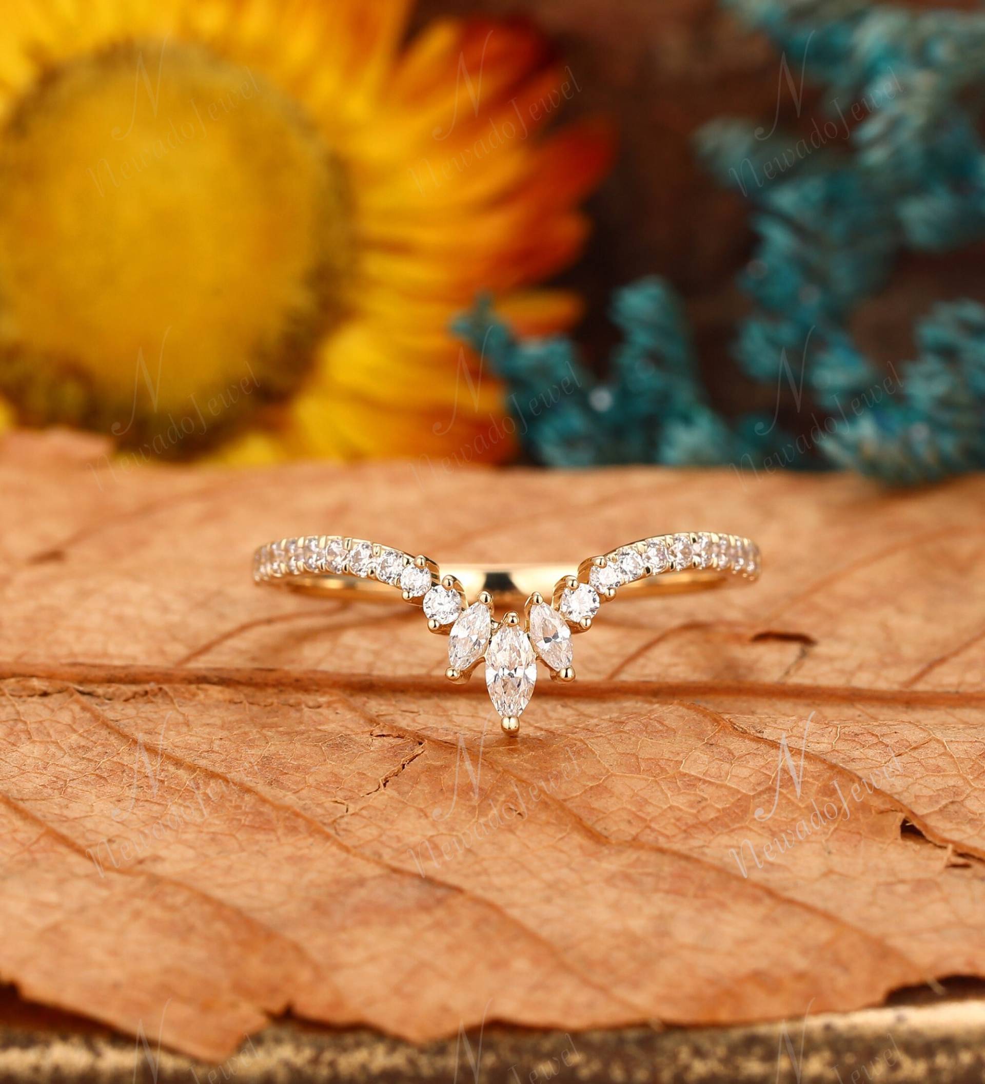 Marquise Moissanite Ehering Aus Massivem Gold, Einzigartiger Geschwungener Versprechensring, Halb Eternity Band Für Frauen, Art Deco von NewadoJewel