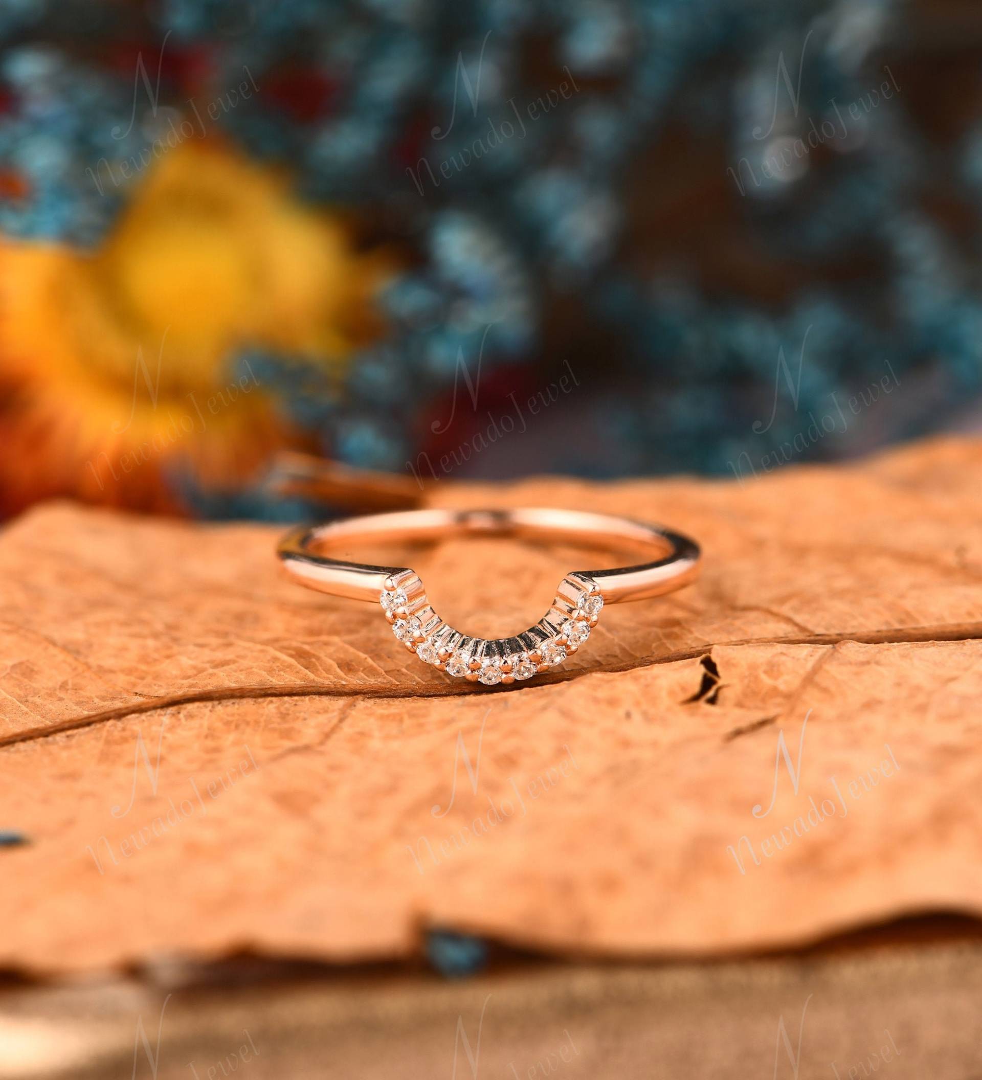 Vintage Gewölbter Ring, Verlobungsring, Einzigartiger Rosegold Moissanit Band, Art Deco Gewölbt Ehering, Antik Diamant Ring von NewadoJewel