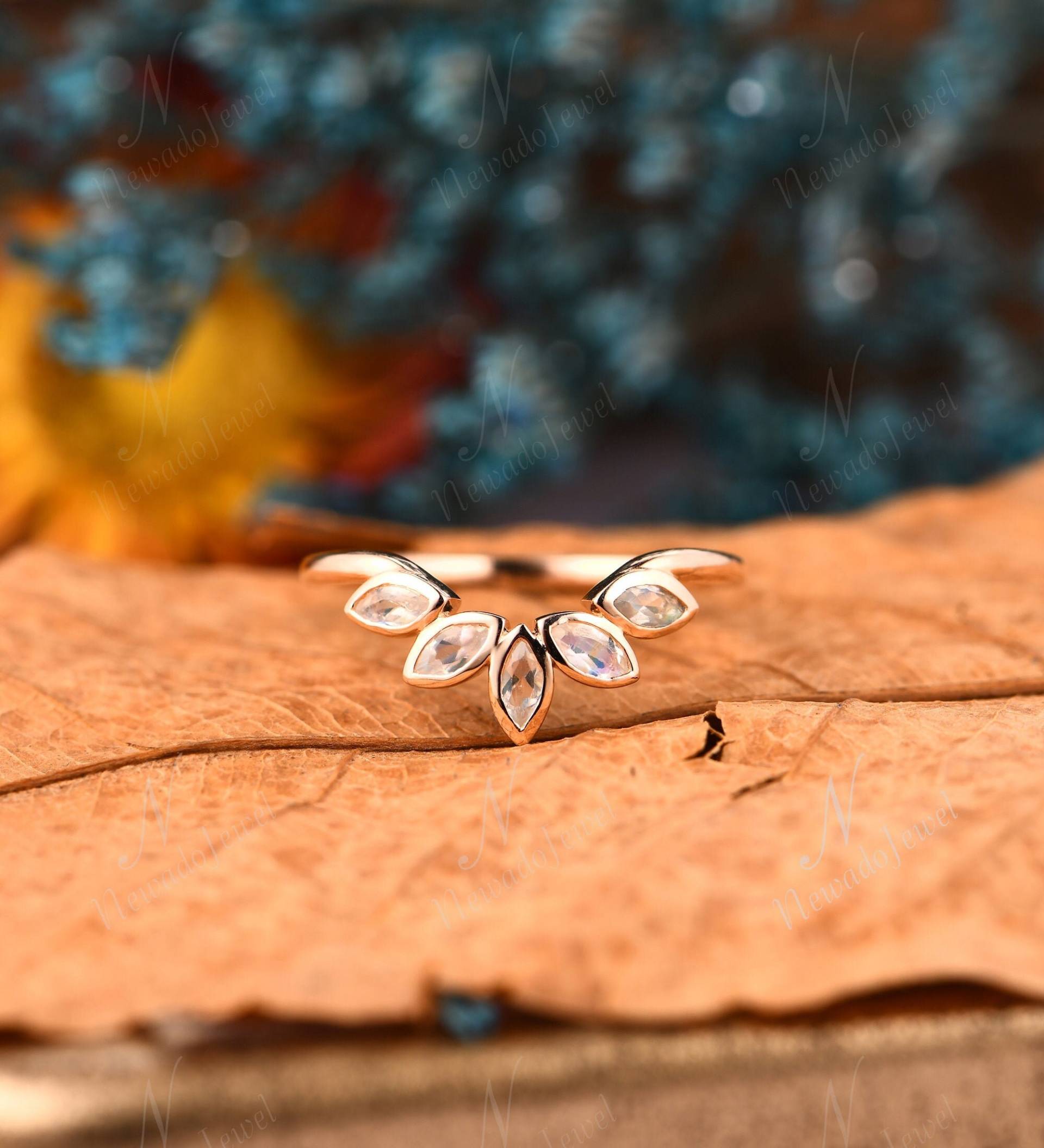 Vintage Labradorit Mondstein Ehering, Art-Deco-Ring Im Marquise-Schliff, Gebogener Versprechensring, Jahrestagsgeschenk Für Sie, Passender Bandring von NewadoJewel