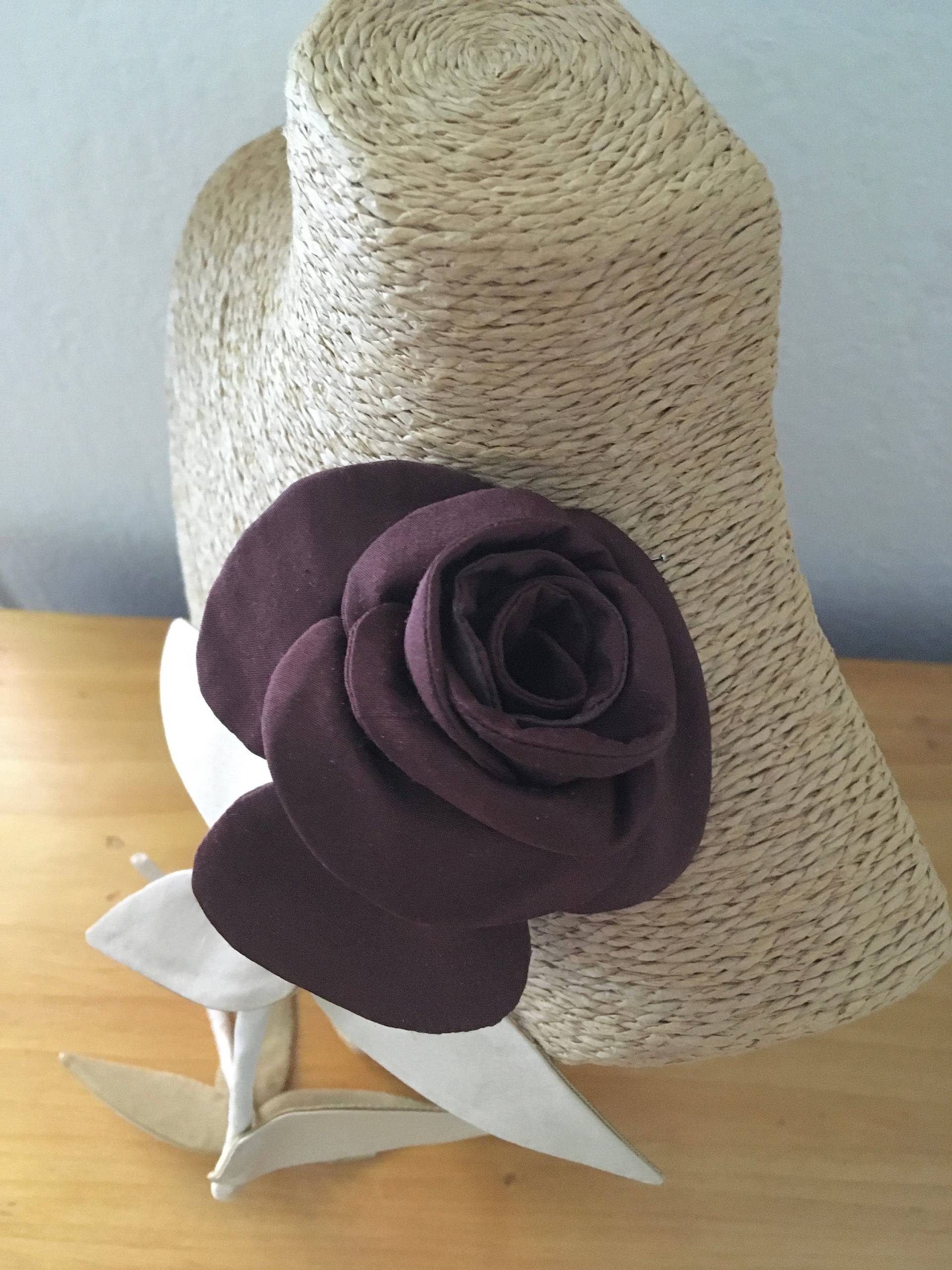 Blumen-Schmuck Inspiriert Von Der Rose Schmuck Designer-Mode-Accessoire Für Frauen Blumen-Schmuck Inspiriert Von Der Rose Schmuck Designer-Mode-Accessoire Für Frauen von Newfleurhaus