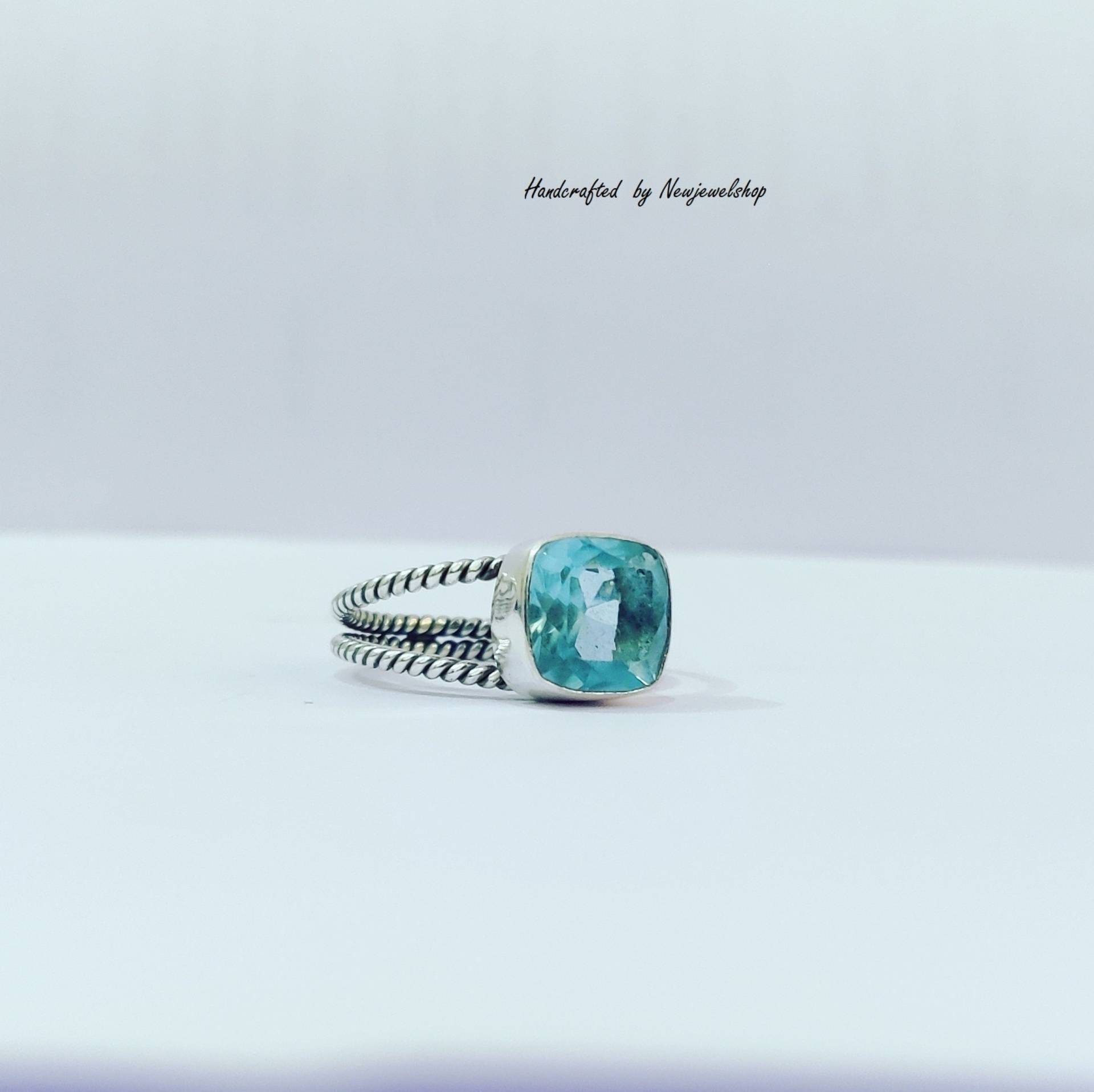 Blauer Topas Stein, 925 Sterling Silber, Edelstein Ring, Bandring, Aquamarin Schmuck, Geschenk Für Frauen, Schlichter Handgefertigter Ring von Newjewelshop