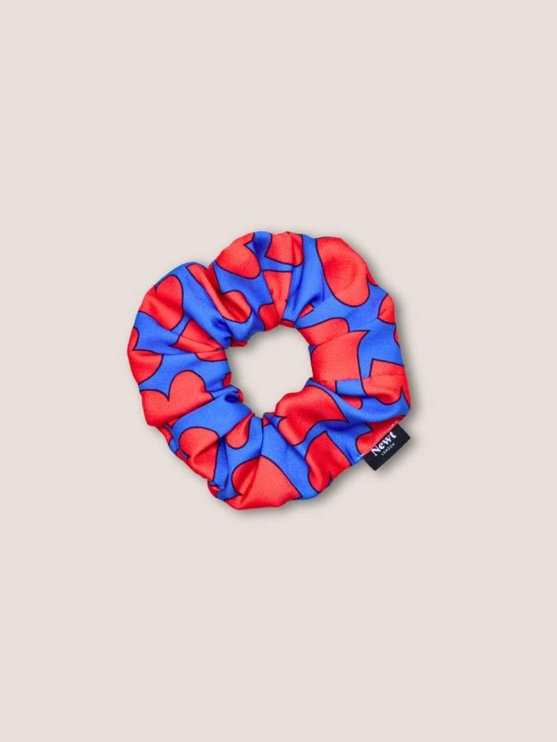 Rot Und Blaues Herz Print Scrunchie Recycelter, Seidiger Haargummi Rot Und Blaues Herz Print Scrunchie Recycelter, Seidiger Haargummi von NewtLondon