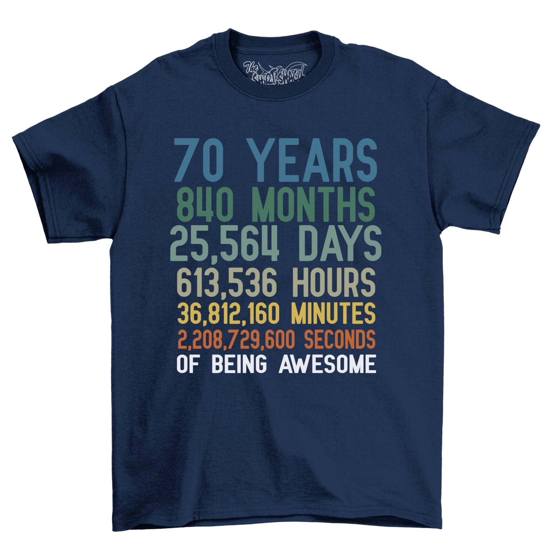 Erwachsene 70. Geburtstag T-Shirt Timer 70 Jahre Monate Tage Stunden Neuheit Geschenk Für Männer 2023 von NexgenClothing