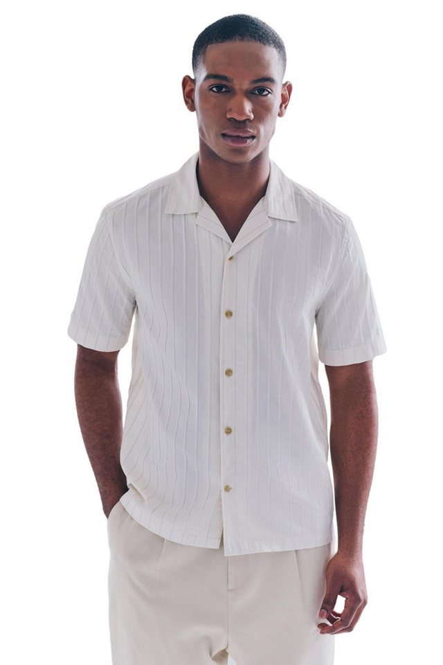 Next Kurzarmhemd Gestreiftes Hemd aus 100 % Baumwolle (1-tlg) von Next