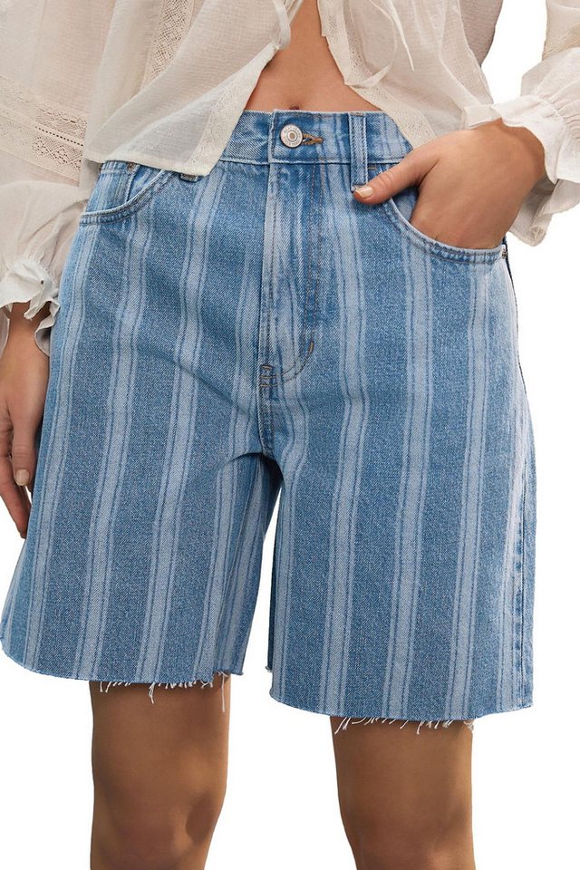 Next Jeansshorts Relaxed Fit Jeansshorts aus 100 % Baumwolle (1-tlg) von Next