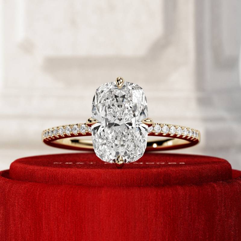 2 Karat Länglicher Kissen Labor Diamant Ring/14K Gelbgold Zierlicher Verlobungsring Kompass Setting von NextDiamonds