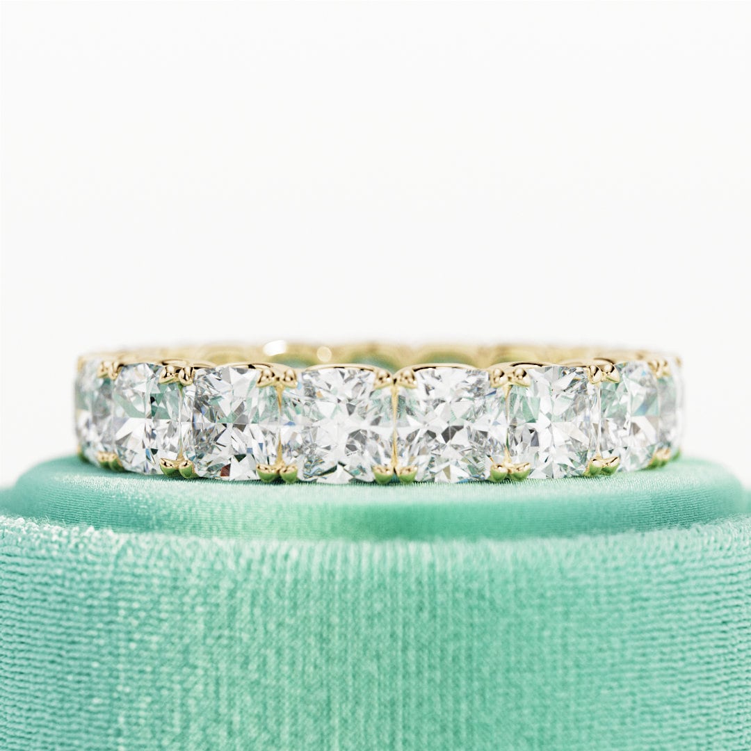 5 Karat Kissen Laborgewachsene Diamant Eternity Band/Kissenschliff Ring Stapelring Gelbgold Ct Cvd von NextDiamonds