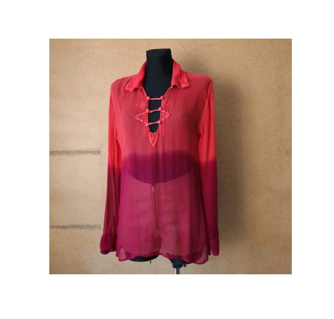 Armani Jeans Coral Raspberry Blouse Two Tone Bluse Langarm Shirt M Grösse Armani Jeans Coral Raspberry Blouse Two Tone Bluse Langarm Shirt M Grösse von Nextgemvintage