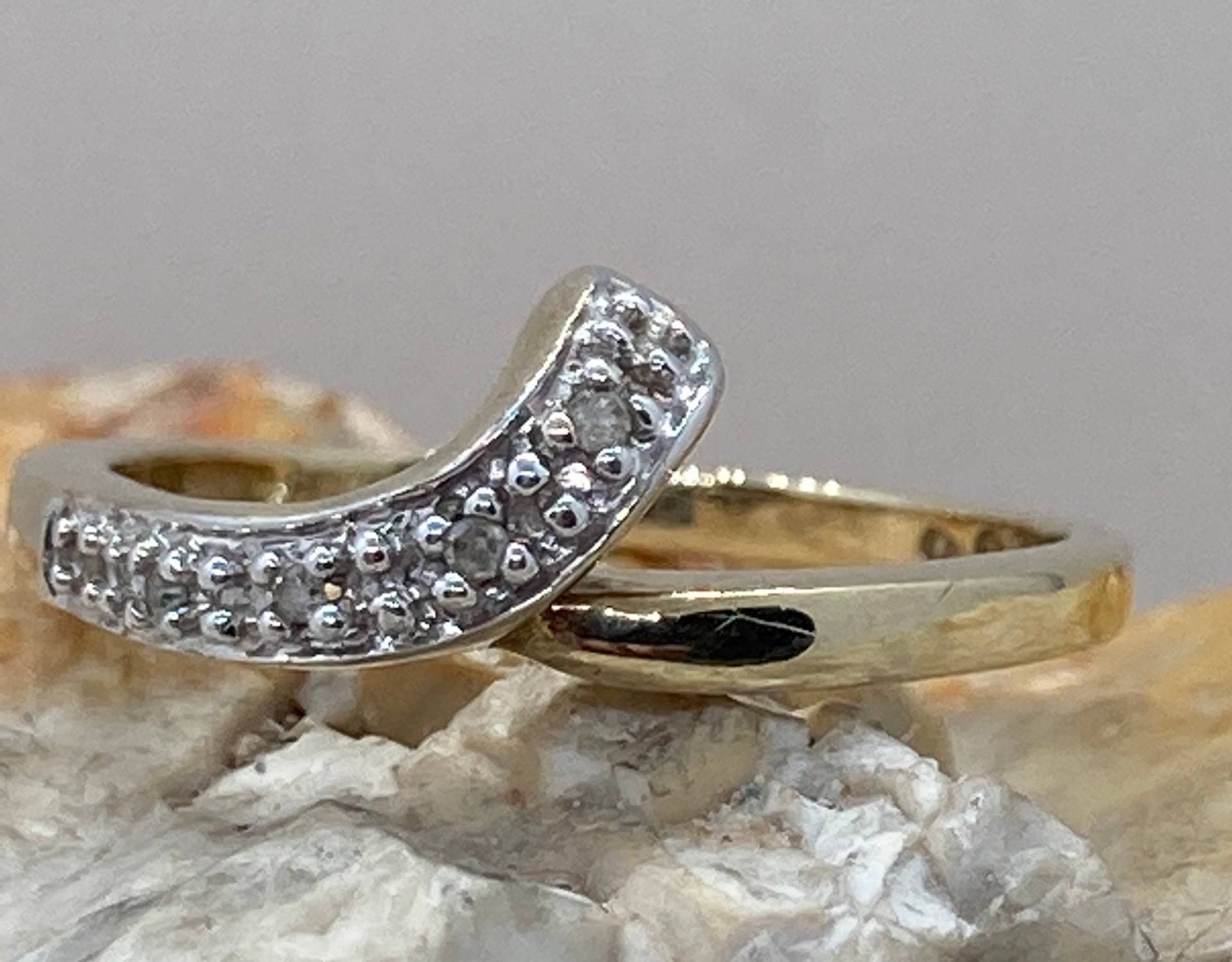 Sheffield Vintage Diamant 9Ct Coronet Ring Stapeler Größe Uko Usa7 von Nextotheheart