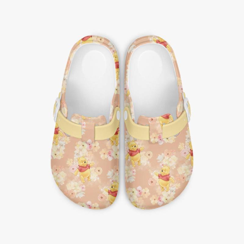 Winnie Pooh Clogs Damen & Mädchen Pantoletten Bär Bequeme Arbeitsschuhe Krankenschwester Slipper Hausschuhe Cartoon Design von NiHisWelt