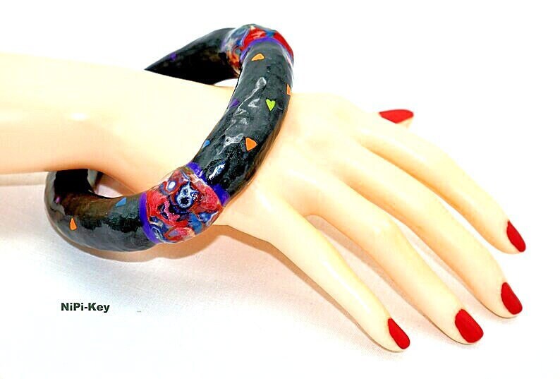 Armreif Grün Bunt Zum Überstreifen Aus Polymer Clay Chunkybangle Opulent Unikat Auffällig Angenehm Handgefertigt von NiPiKey