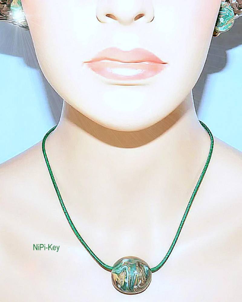 Halskette Halblang Glitzernd Bunt Gold Ohrclips Set Swarovski Steinchen Unikat Handarbeit Honey Aus Polymer Clay, Fimo von NiPiKey