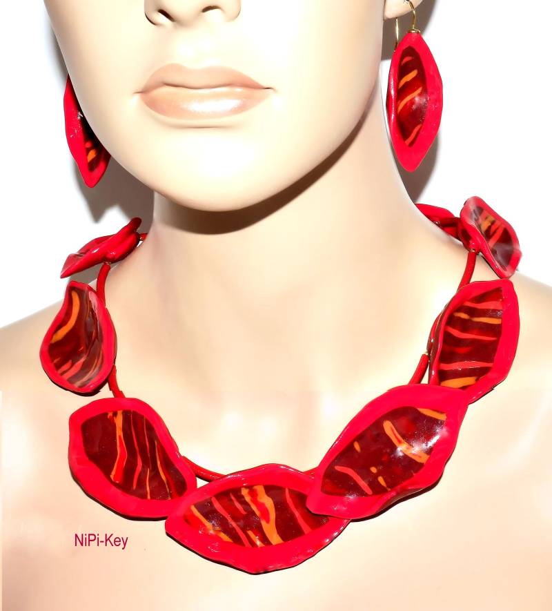 Halskette Kurz Wahnsinnig Schön Rot Gold Ohrringe Set Blätter Handarbeit Unikat Respecthot Aus Polymer Clay, Fimo von NiPiKey