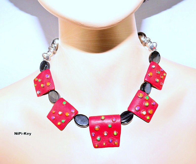 Halskette Wunderbare Collierkette Rot Bunt Silber Handarbeit Unikat Mitstruktur Aus Polymer Clay von NiPiKey
