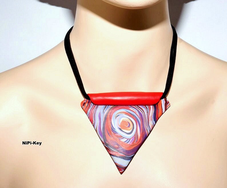 Kette Kurze Ausgefallene Halskette Bunt Schwarz Silber Handarbeit Unikat Wirbelwind Aus Polymer Clay von NiPiKey