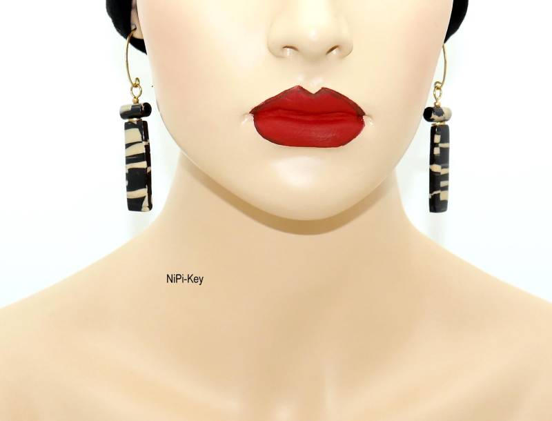 Aparte, Schimmernde, Lange Hängeohrringe Gold Schwarz Unikat Handarbeit Foryou Aus Polymerton von NiPiKey