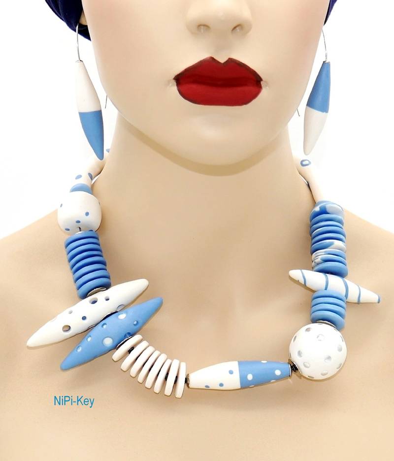 Sensationelle Kurze Kette Blau Weiß Silber Mit Hängeohrringen Ausgefallen Handarbeit Unikat Polymerton Snowandice von NiPiKey