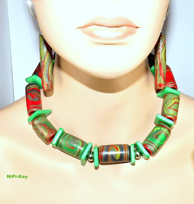 Tolle Kette Bunt Grün Silber Auffällige Große Kurze Halskette Ohrringe Set Schimmernd Unikat Handarbeit Greenery Aus Polymer Clay, Fimo von NiPiKey