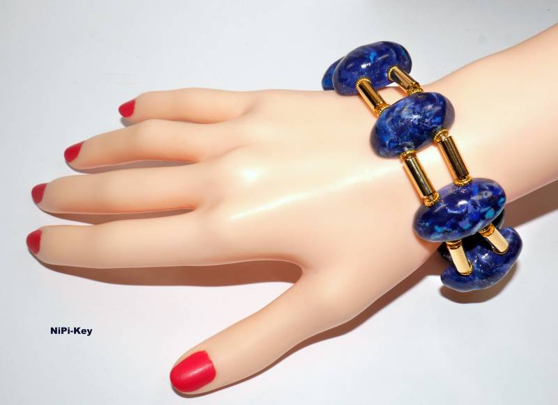 Umwerfend Schönes Armband Blau Gold Glitzernd Flexibel Sternenstaub2 Unikat Handarbeit Paßt Zu Set Sternenstaub Polymerton von NiPiKey