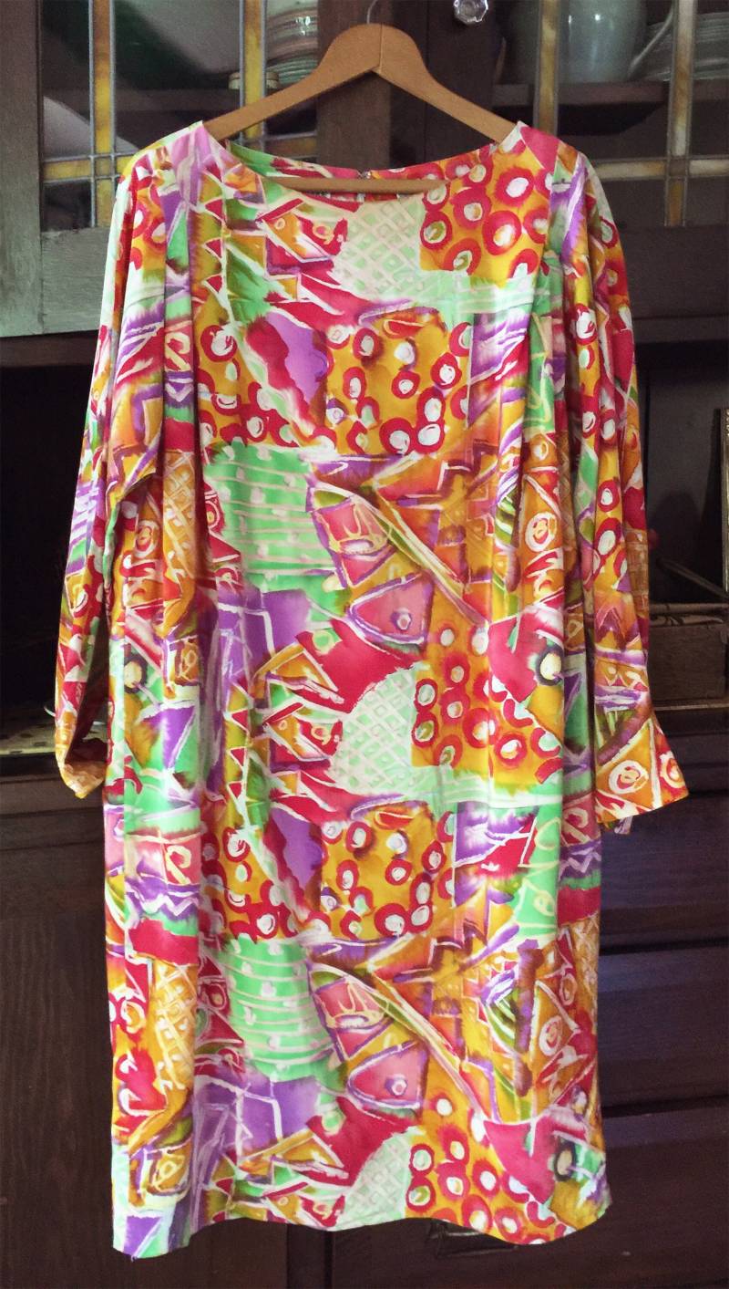 Vintage 1980S Albert Nipon Abstraktes Aquarell Seidenkleid von Nichetique