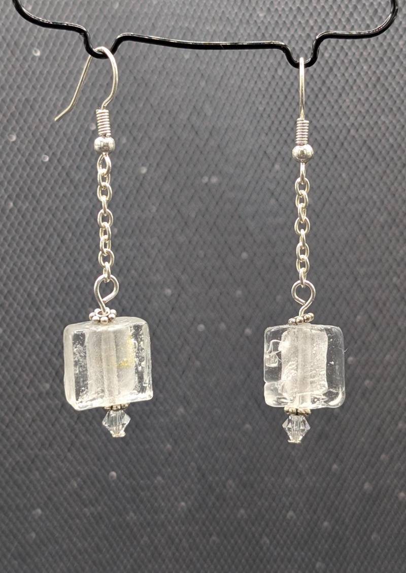 Kleine Weiße Glas Quadrat Kette Handgemachte Perlen Ohrringe von NickelsKnacksJewelry