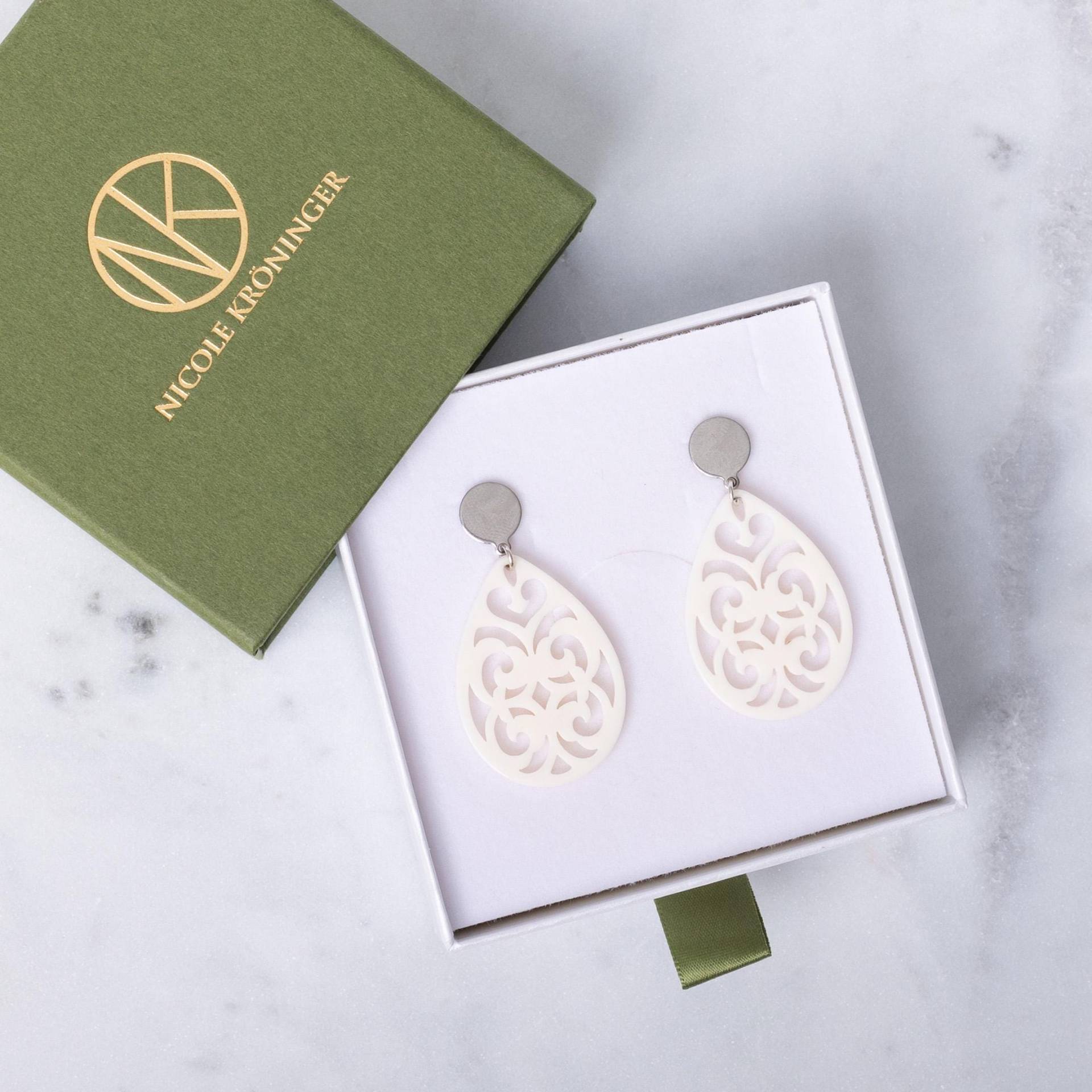 Resin Ohrringe, Statement Ornament Geschenkidee Frau, Trachten Schmuck, Ohrstecker, Ohrringe Weiß, Hochzeit von NicoleKroeninger