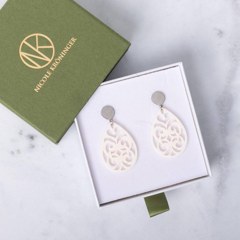 Resin Ohrringe, Statement Ornament Geschenkidee Frau, Trachten Schmuck, Ohrstecker, Ohrringe Weiß, Hochzeit von NicoleKroeninger