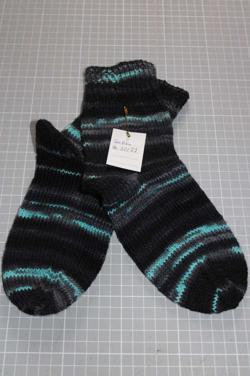 Handgestrickte Kindersocken, Gr. 32 - 33, Verschiedene Farben von NicoleNaehoase