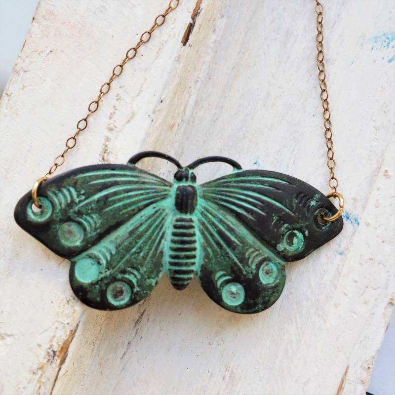 Grüne Patina Schmetterling Kette Grüne Patina Schmetterling Kette von NicolePonesch